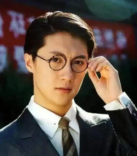 宁波有好戏迟帅喊你来看剧 风华戏韵满甬城，迟帅热情喊话，相约宁波沉浸式品读舞台百