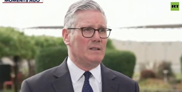 突发：英国首相基尔·斯塔默公开强硬回怼特朗普！

记者：“特朗普对你非常愤怒，你