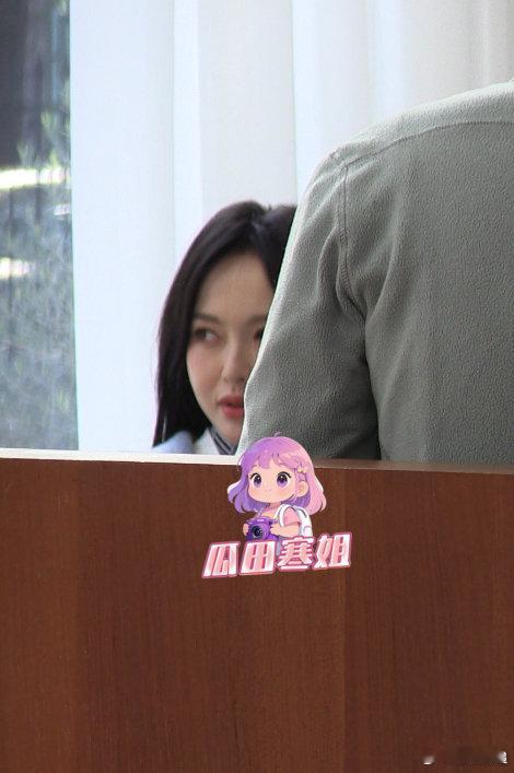 唐嫣肿么了唐嫣复工后状态 看看 