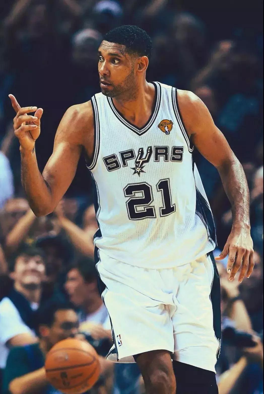 NBA七大从一而终的超级巨星，都是各自球队的灵魂！
1，邓肯:马刺队，19年，5