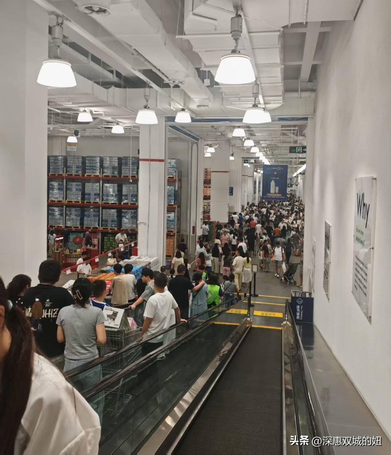 香港保险就价值高一些？
好朋友今天告诉我，她给她娃买了一个香港的重疾险，很不错就