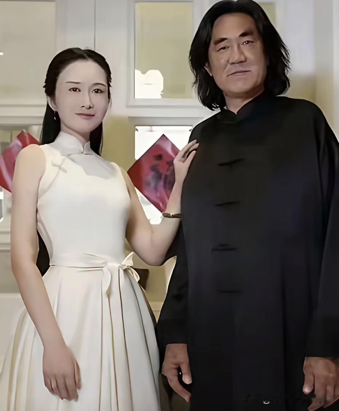 虽然我知道这是Al合成的，但换什么“马甲”都改变不了本性，就像四川变脸，最终还要