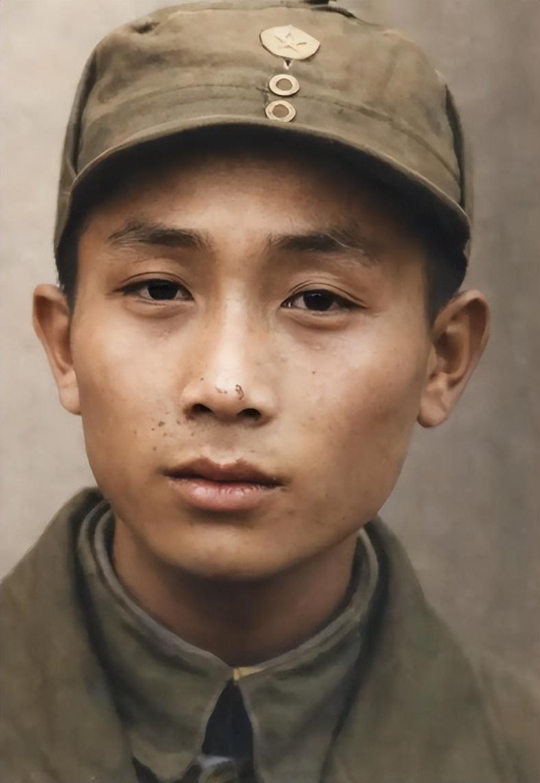 1938年武汉沦陷，张体学带人在敌后拾荒 ，8年打造出一支王牌部队！
1938年