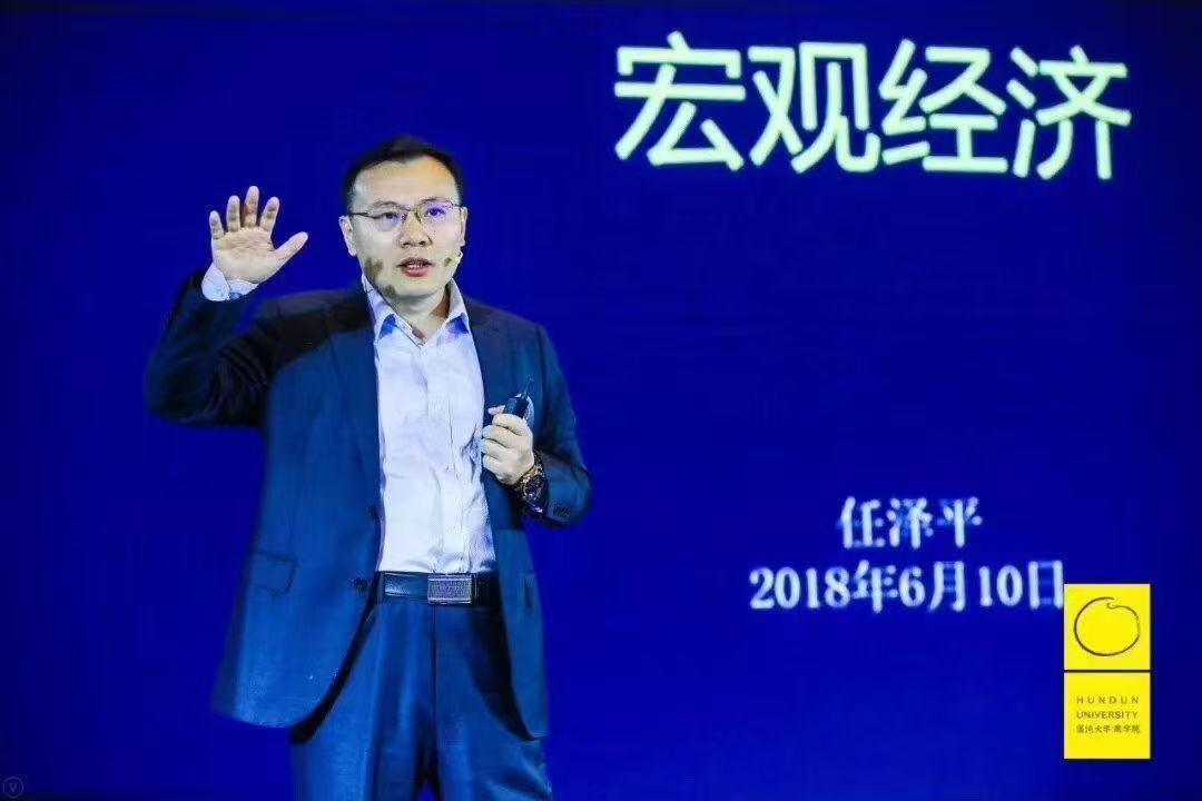 跑步三公里，两百个俯卧撑，卷腹，哑铃，开合跳，正心正念，坚持做长期正确的事，简单