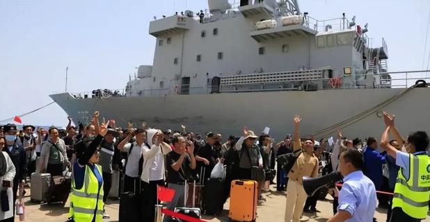 4月7日，中国驻以色列使馆下令：全部撤离！港澳台同胞一个不落，经埃及塔巴口岸安全