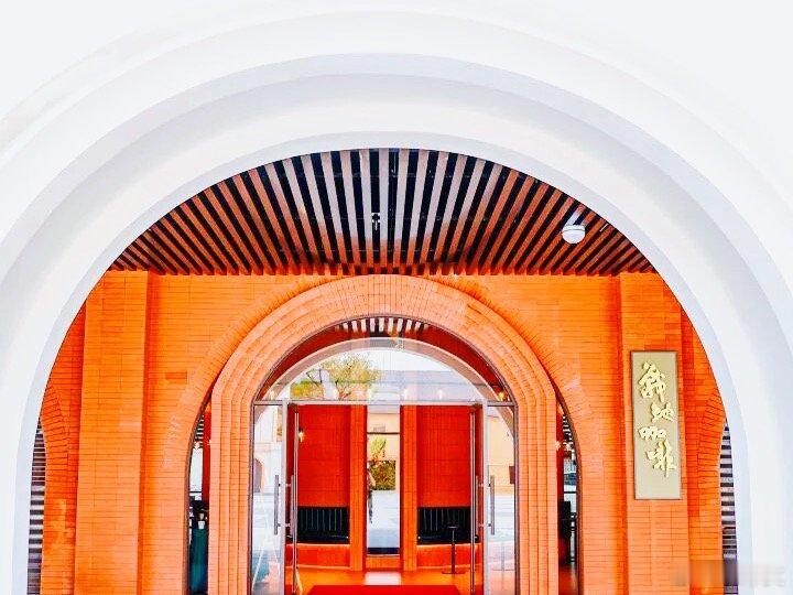 广州黄埔藏着多少惊喜 长洲岛军校剧场旁的这家战地咖啡馆，绝对是黄埔近来最值得打卡