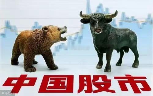 半导体板块之核心标的北方华创：半导体设备龙头，供应刻蚀机、沉积设备等核心设备，是