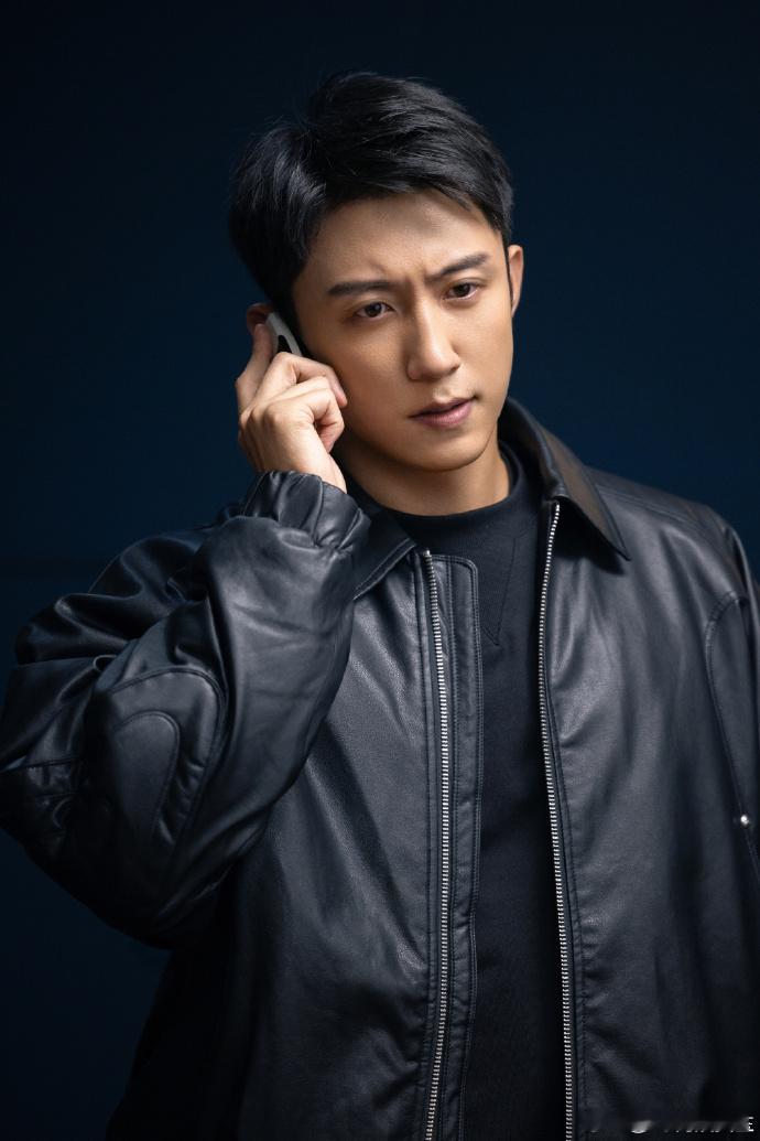 黄景瑜回复好有活人感 黄景瑜这波操作笑不活了！参与《罚罪 2》「问政汉洲」活动，