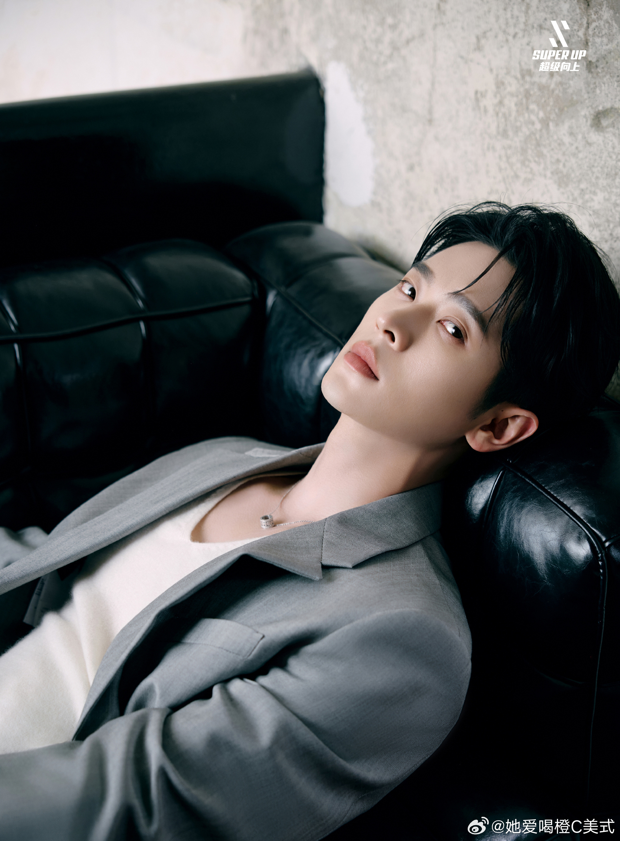 丞磊 大大方方清清爽爽的丞磊的自然真实超迷人，不装不端着，大大方方做自己。这份独