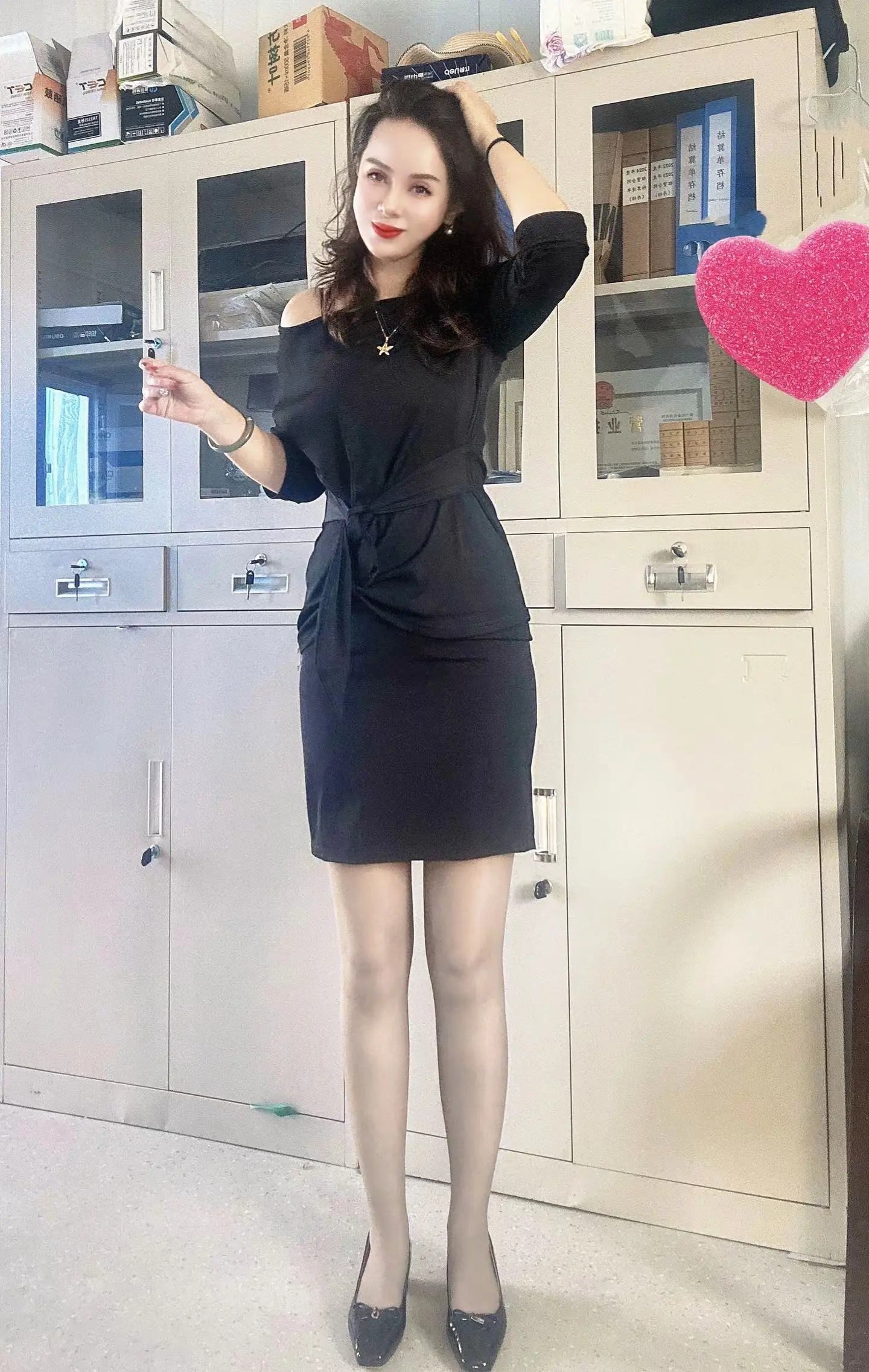 把自己打扮的漂亮一点，不仅招财，还致富，看似肤浅，但绝对好用！记住你的...