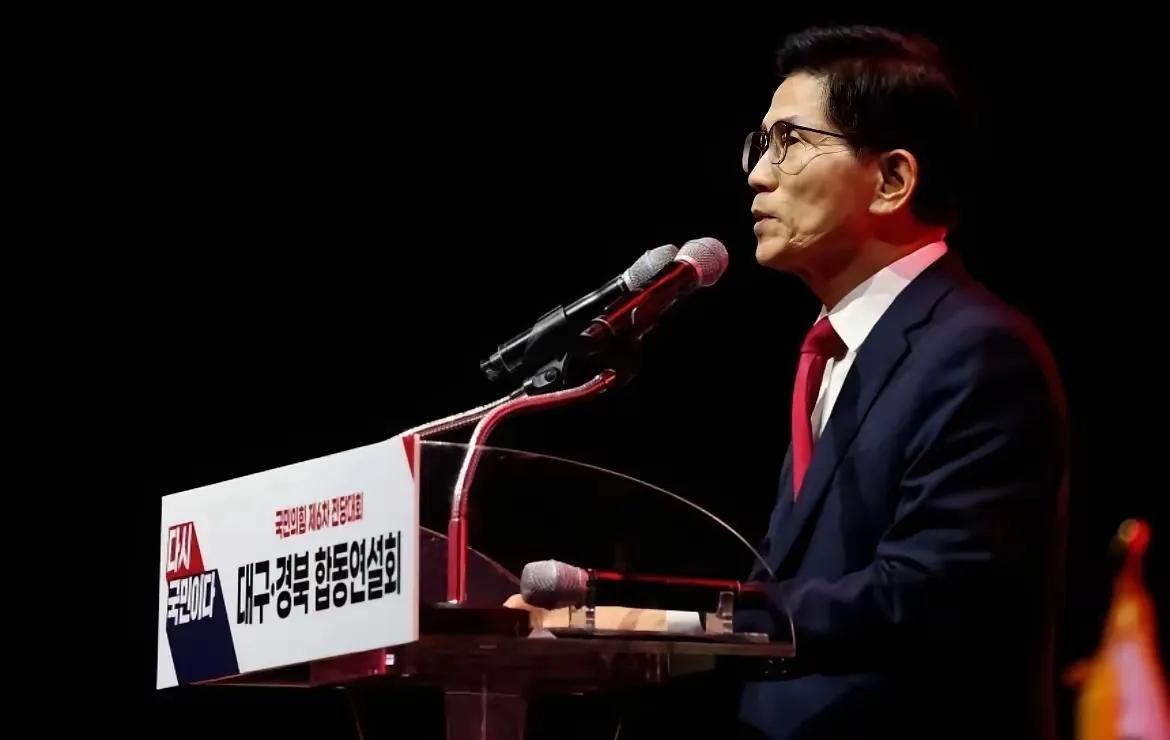 韩国国民力量党的金文洙，这时候仍不死心，仍不甘心。他仍然积极在争取，在呼吁指责共