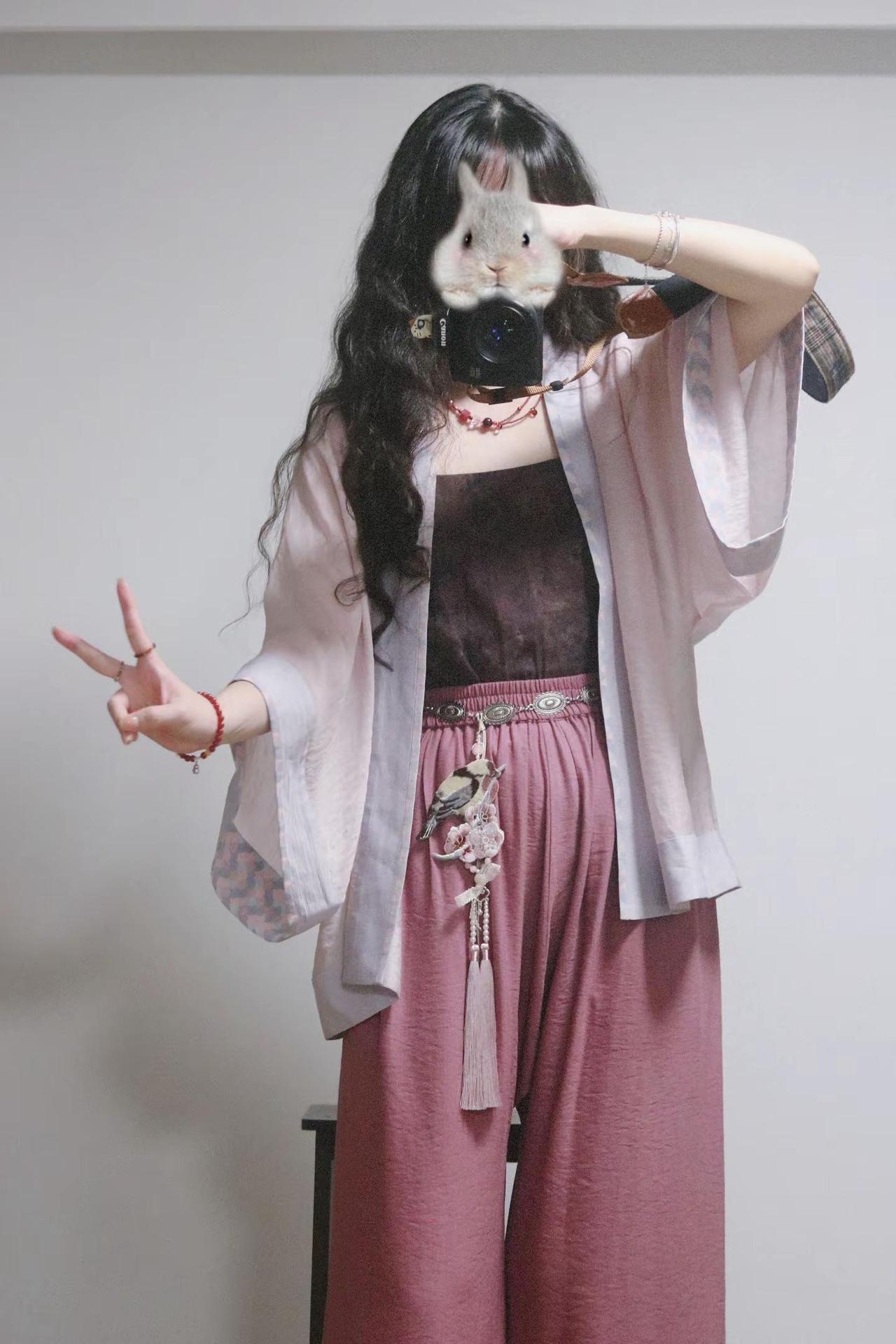 汉服｜宋制貉袖✖️改良嘉靖裤也太日常了吧。粉粉紫紫好生美丽，谁说汉服不日常的，这