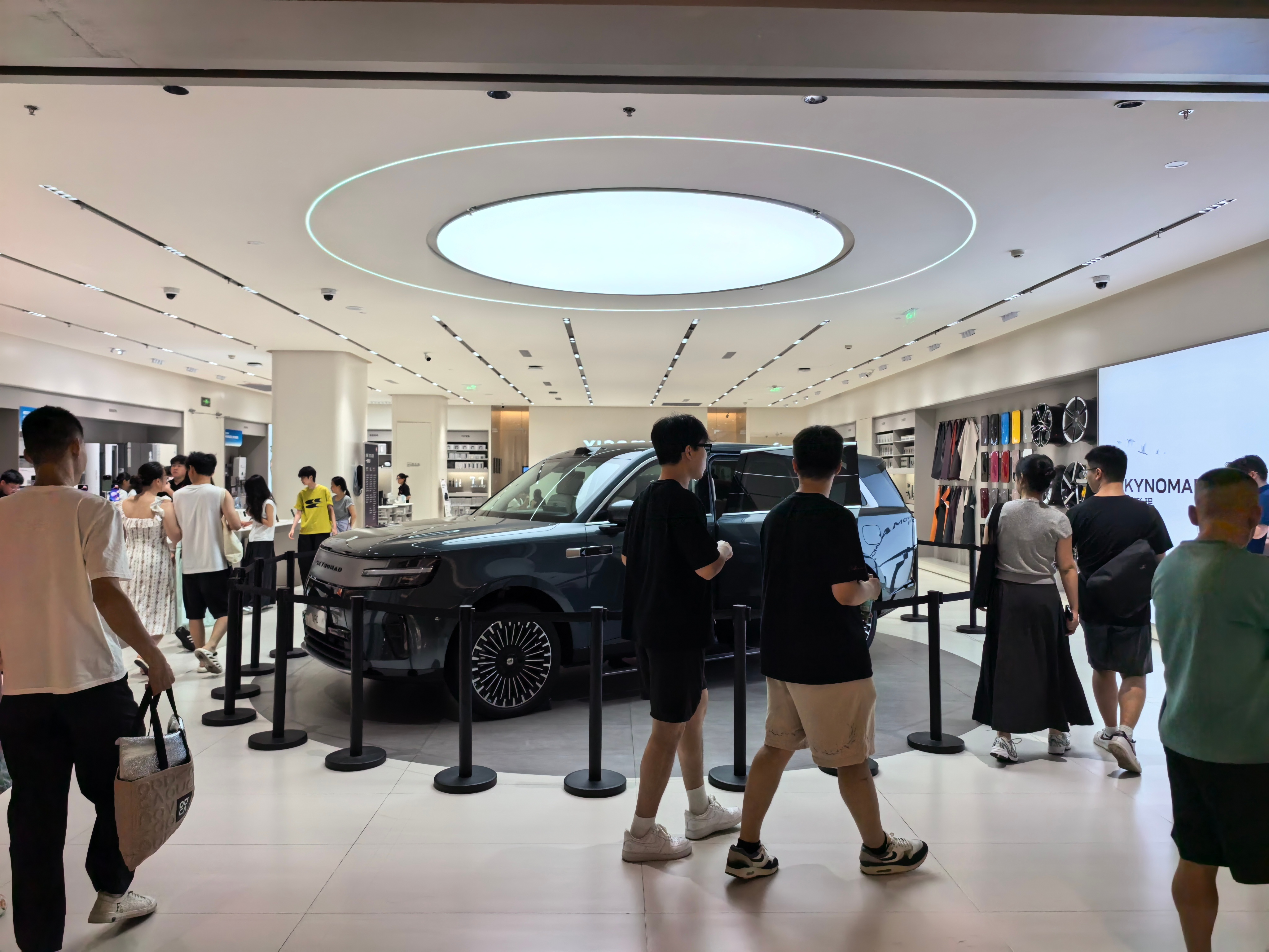 小米澎程N90进店的作用非常显著带来了巨大的曝光和人流目前25.99万和29.9