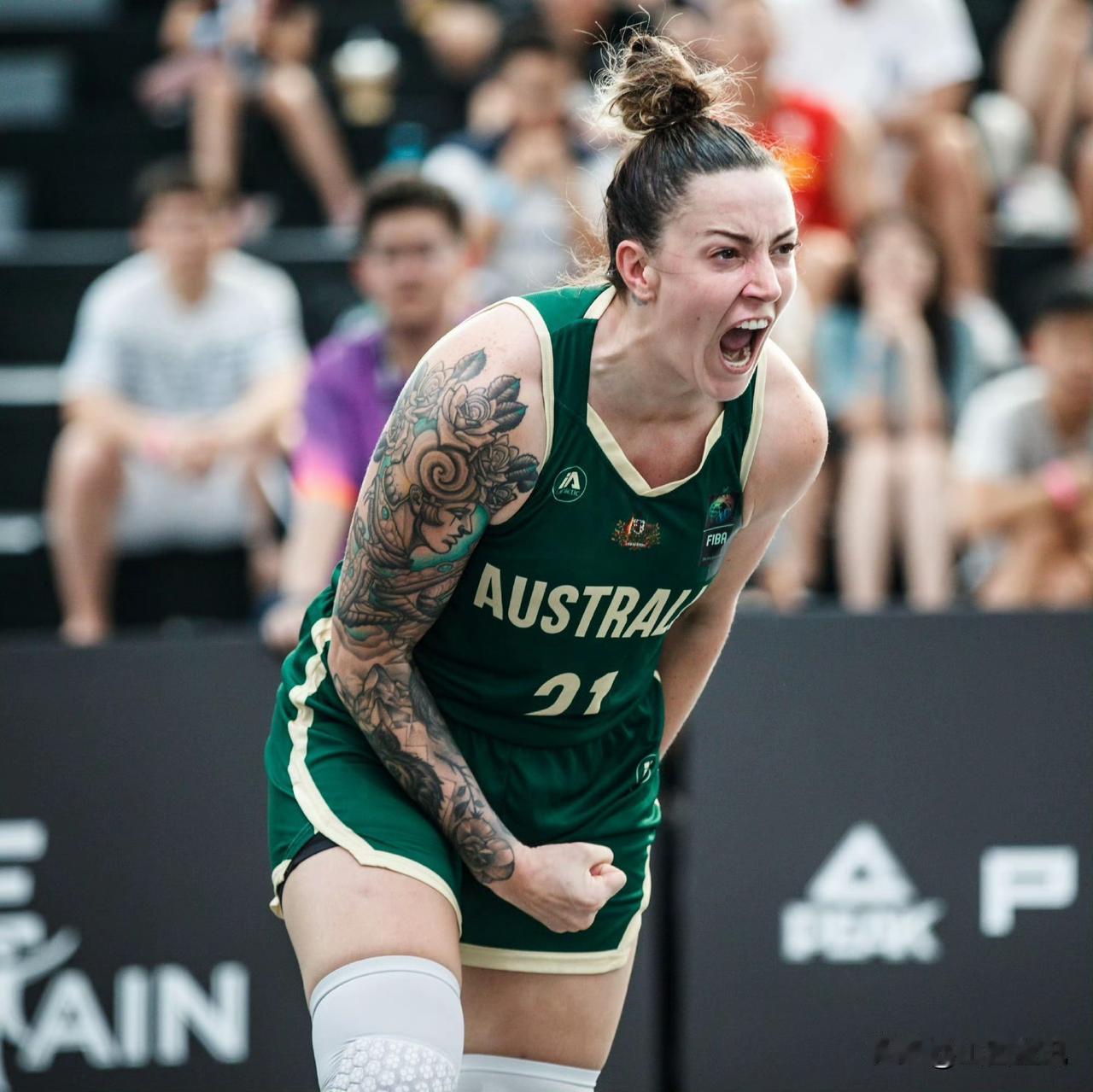 终止广东女篮八连胜的是山西竹叶青酒女篮吗？今晚适逢圣诞，焦点之战打响！山西竹叶青