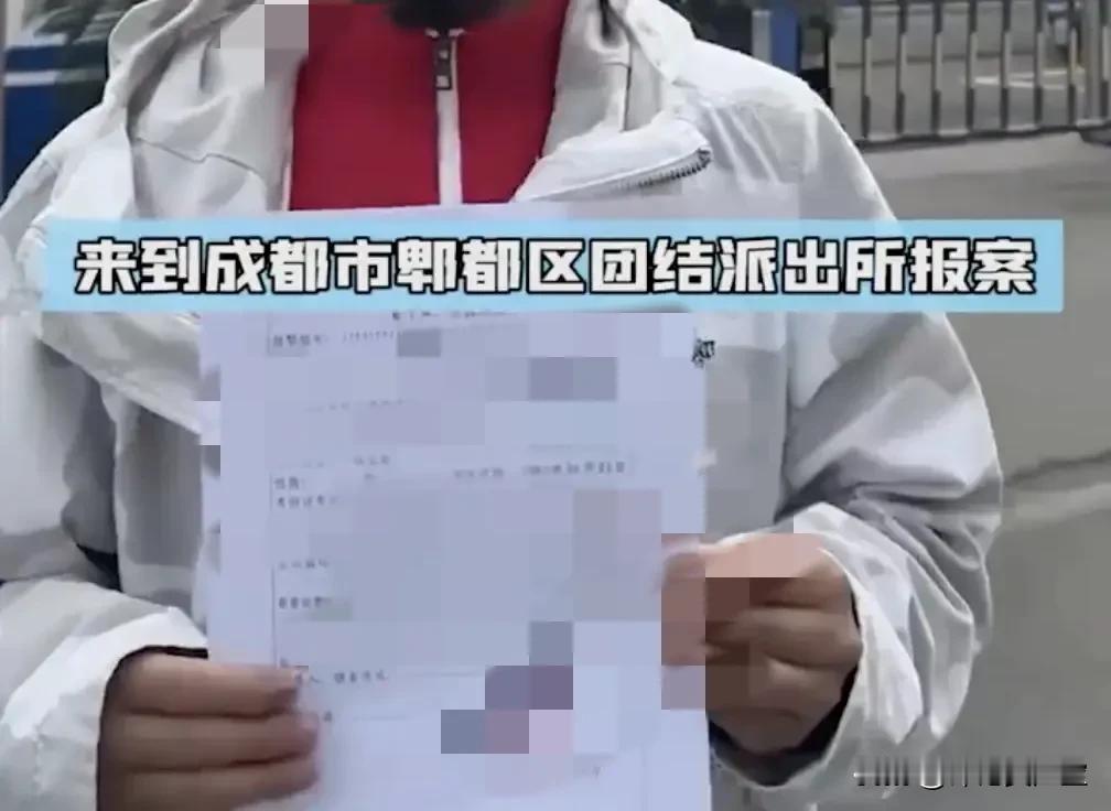 王宝强估计后悔死了，深夜的回应似乎充满着愤怒：“白纸黑字签订，分文不差…”
这件