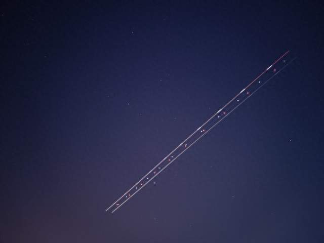马斯克的星链已经把近地轨道占满了，中国怎么办？