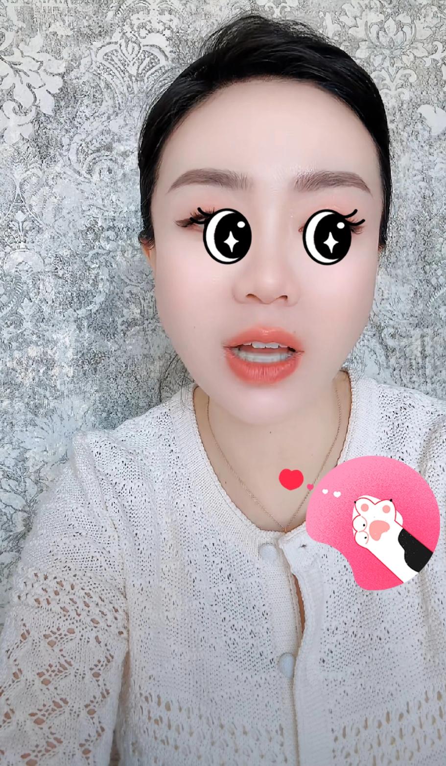 海拉尔离婚事件：喜宝跟着小兔在南方带货，赶上回南天，孩子的衣服总是不干皮肤都不好