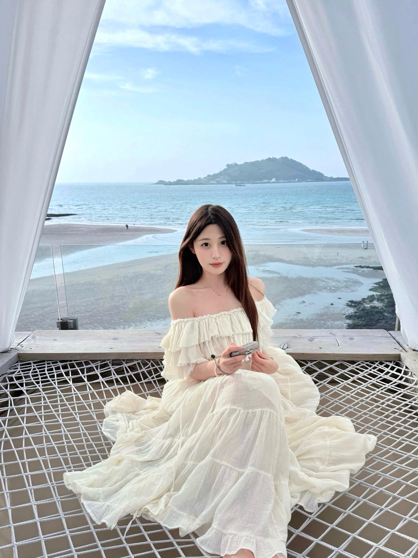 你是属于我春天的手捧花。