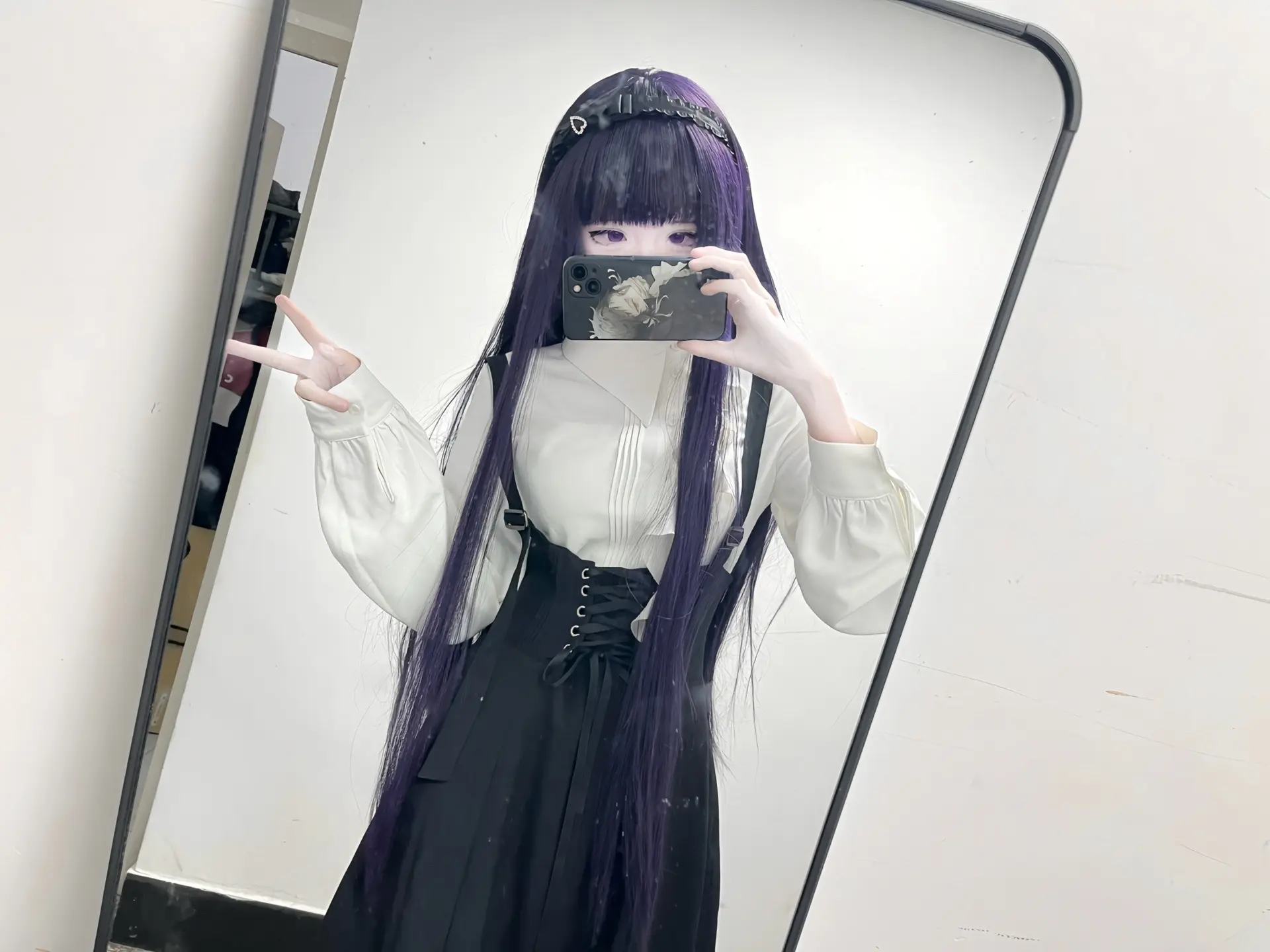 坦率，是个与我无缘的词。