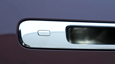 2026年车灯进化成什么样了刚关注到全新问界M9发布的全彩智能灯光投影系统全新问