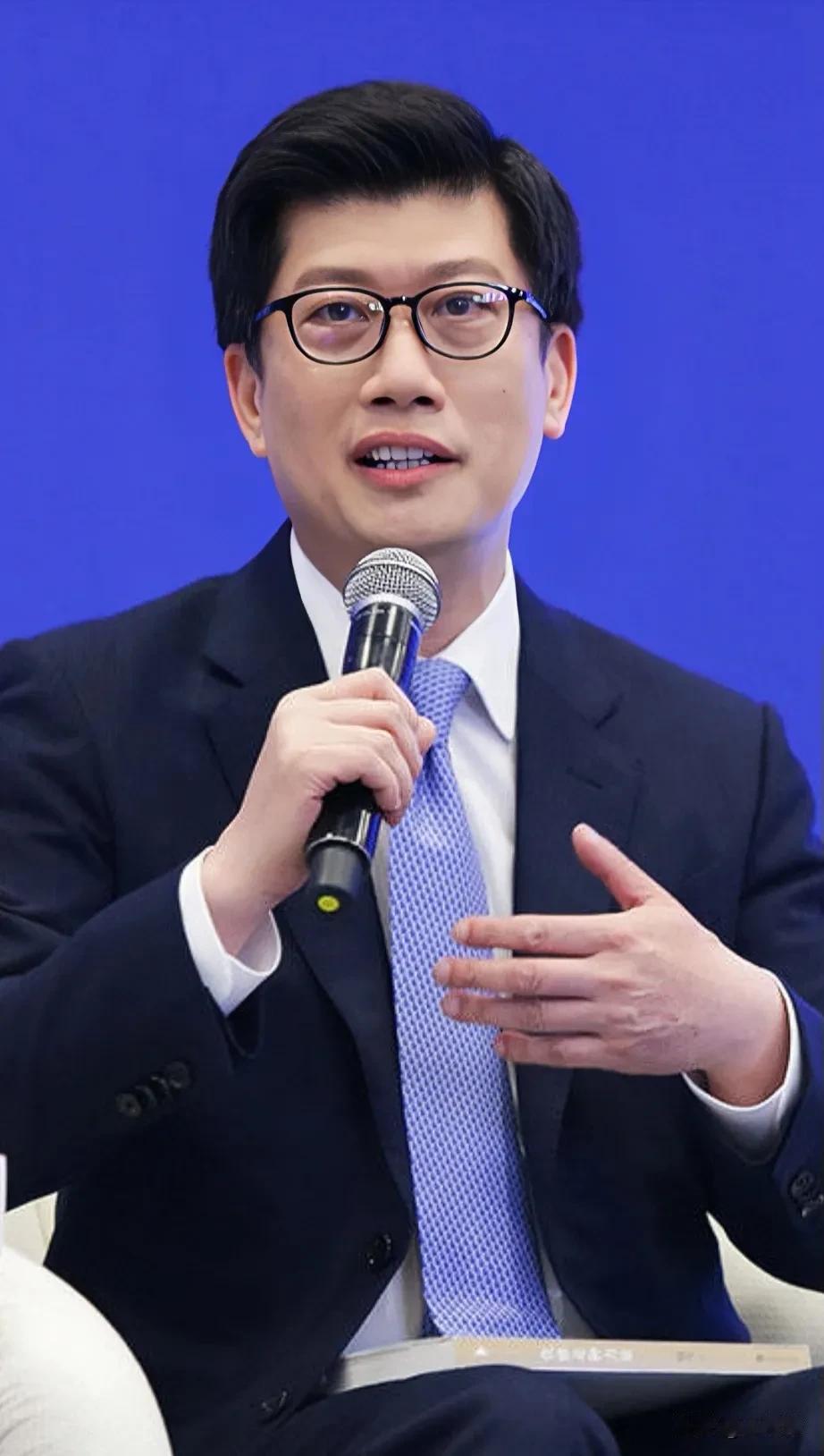 知名经济学家薛兆丰，谈到廉租房时，其观点让人“耳目一新”:既然是穷人住的廉租房，