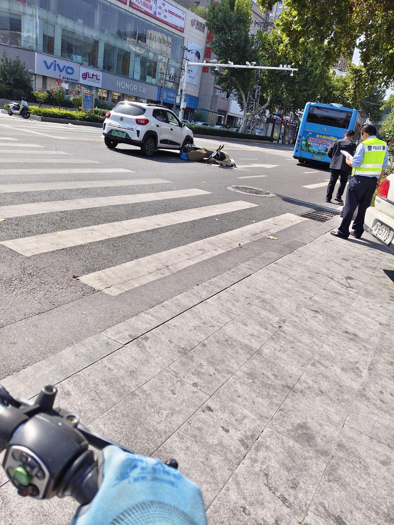 电四轮与电二轮的亲密接触