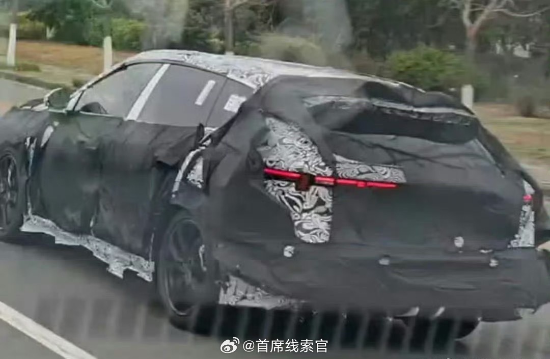 领克 07 旅行版伪装车？领克07308_IO新能源汽车