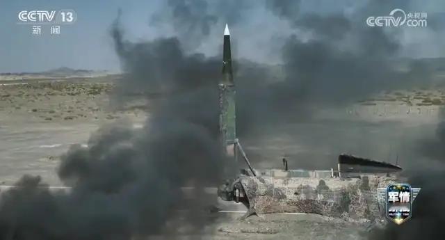 日媒是尤为关注DF-17发射
DF-17射程1800–2500 公里
完整覆盖第