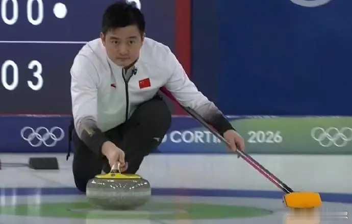 中国冰壶男队8-5美国，五连败后取得两连胜2月17日，米兰冬奥会中国冰壶男队vs