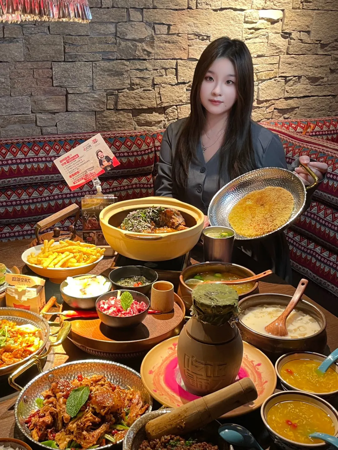 什么店啊⁉️门口都是人