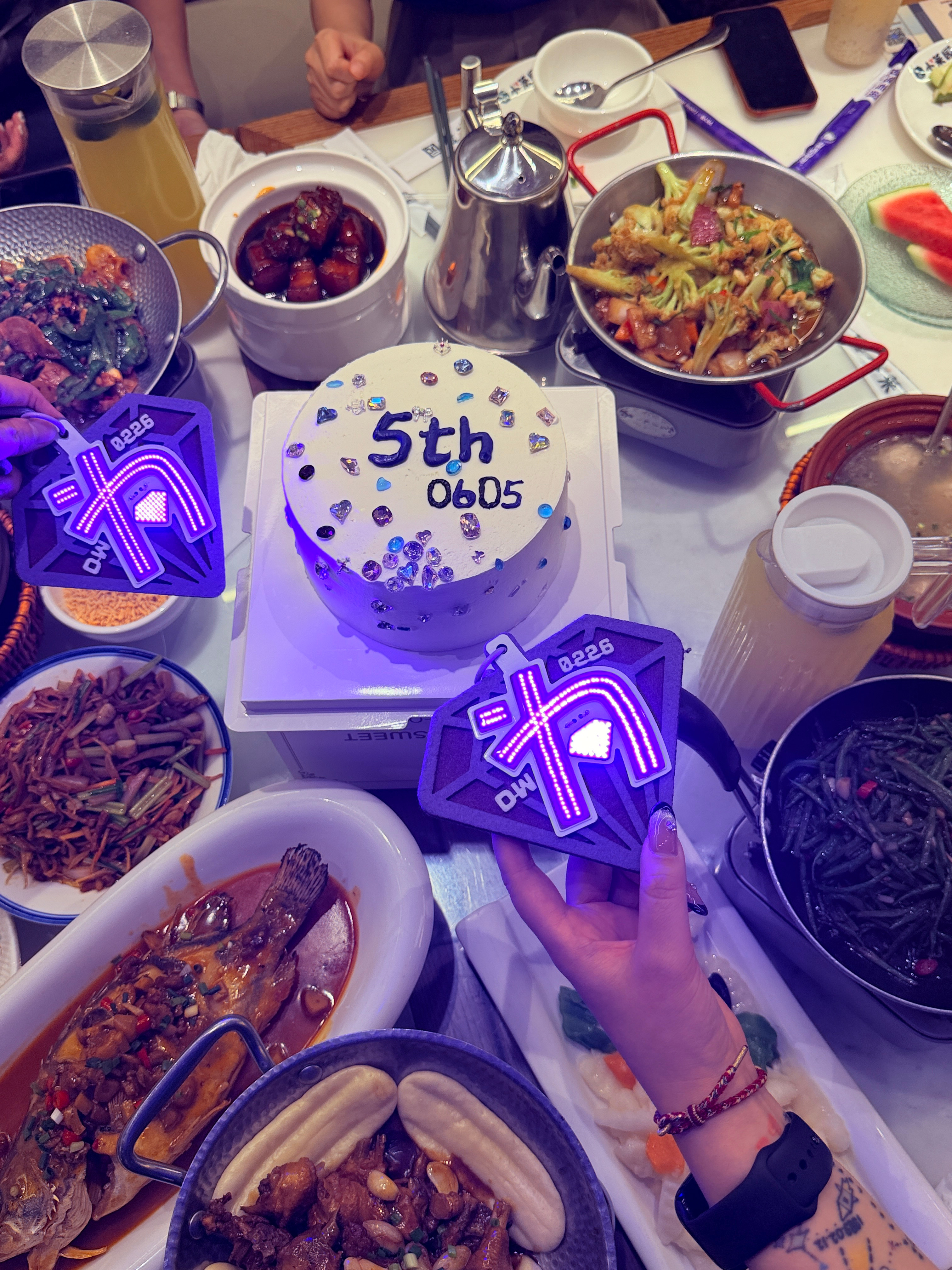 邓为 五周年快乐！！！ 