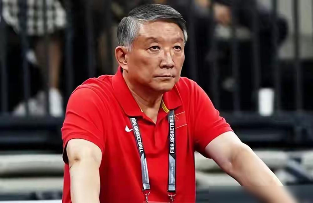 女篮3胜1负晋级！主帅宫鲁鸣却被骂惨，到底输在哪里？
 
你以为女篮3胜1负稳了