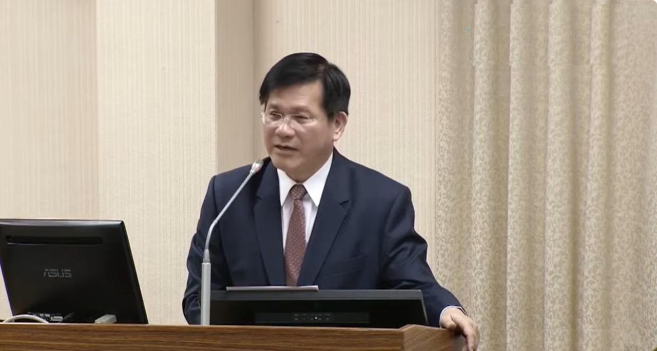 7800亿嫌少？美国表达失望？林佳龙赶紧喊话：我们补救！

前几天，台湾搞了个军