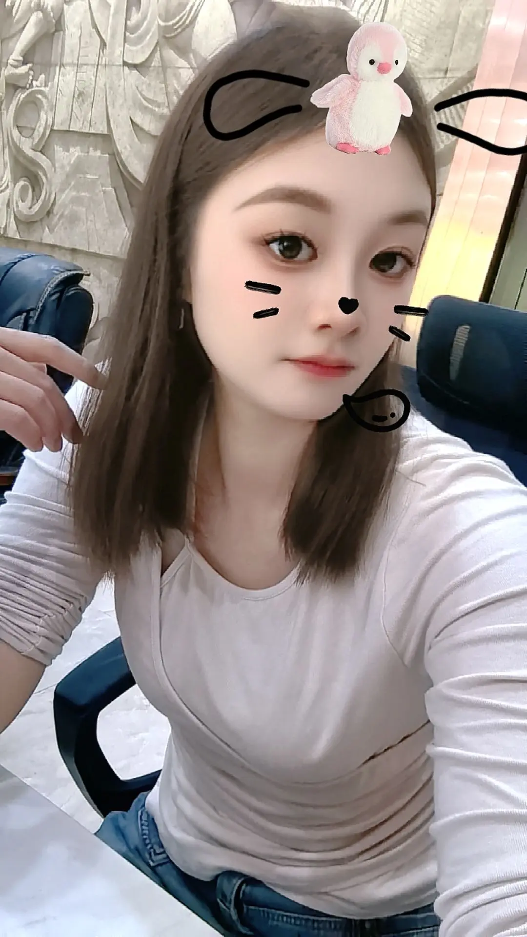 “时间磨去了无知，年纪磨去了任性，          处处都做着不能左右的事。”