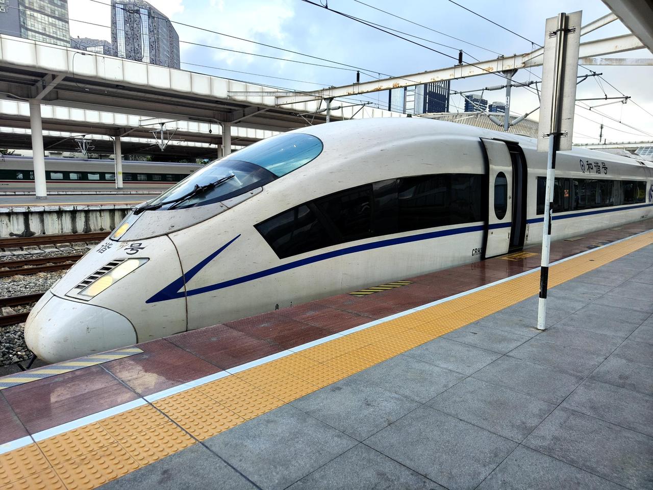 和谐号CRH3C型动车组交通强国铁路先行 和谐号高铁