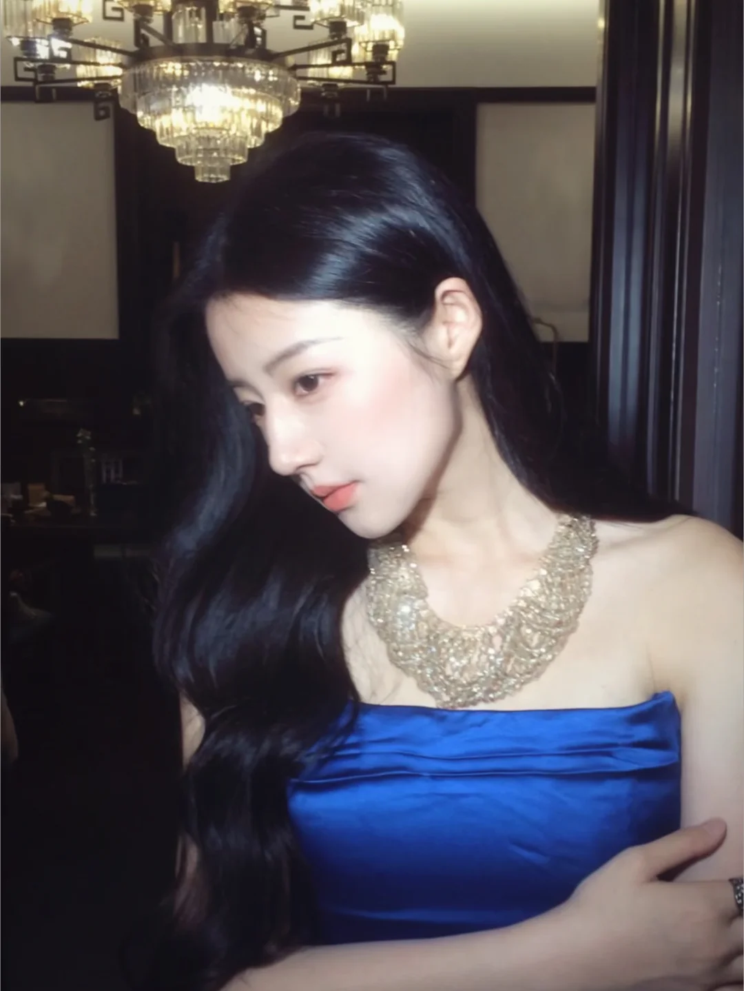 宝石蓝