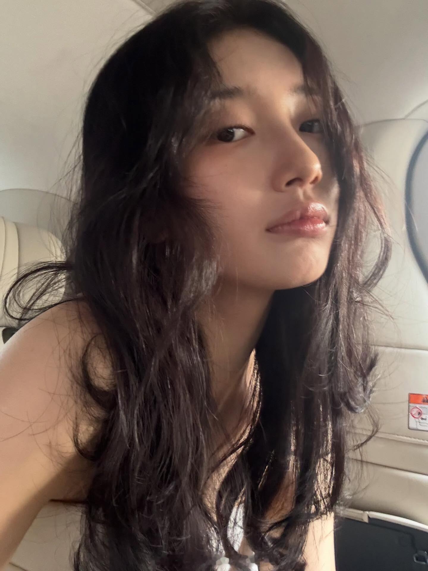 251002 秀智 skuukzky IG 更新明天新剧上线🔥 ​​​