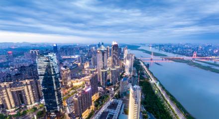 一、2026年到底多少分能上？
先解决大家最关心的问题：2026年多少分能上？