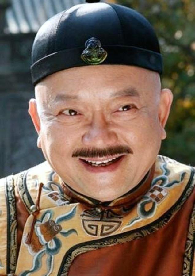 王刚演的和珅，真的是反派里的“天花板”级别！

你别说，还真没人能超越他这个版本