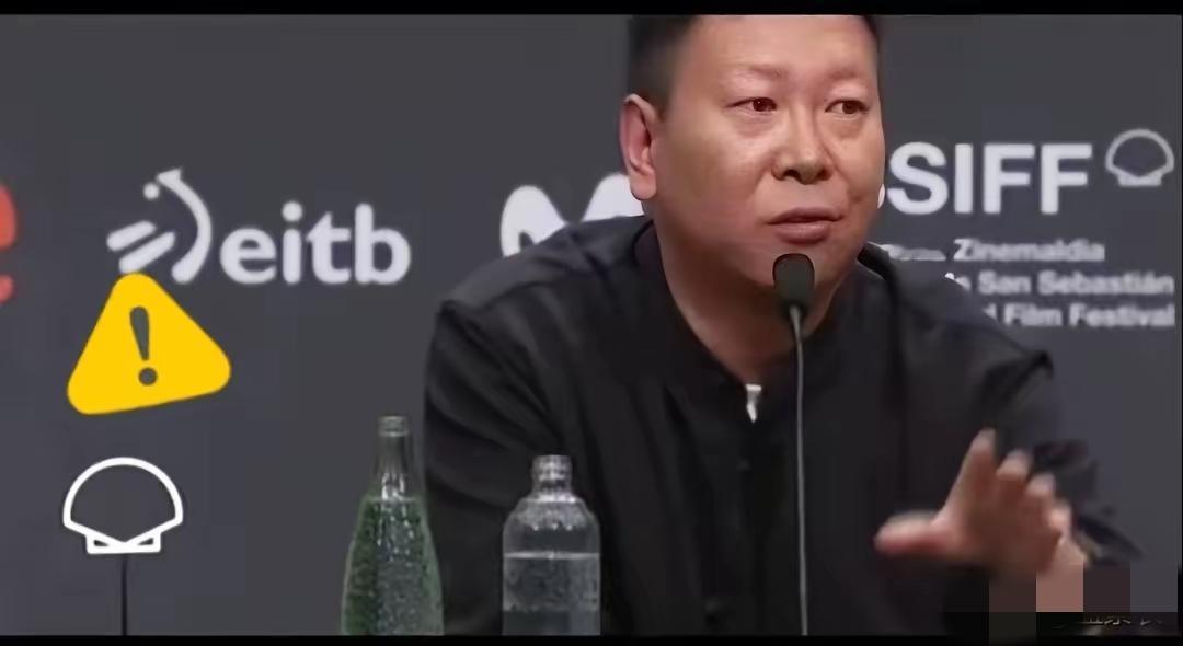 全网都在骂赵箫泓，
真正的操盘手被藏起来了！
 
大家都在指责杀人犯拿奖洗白自己