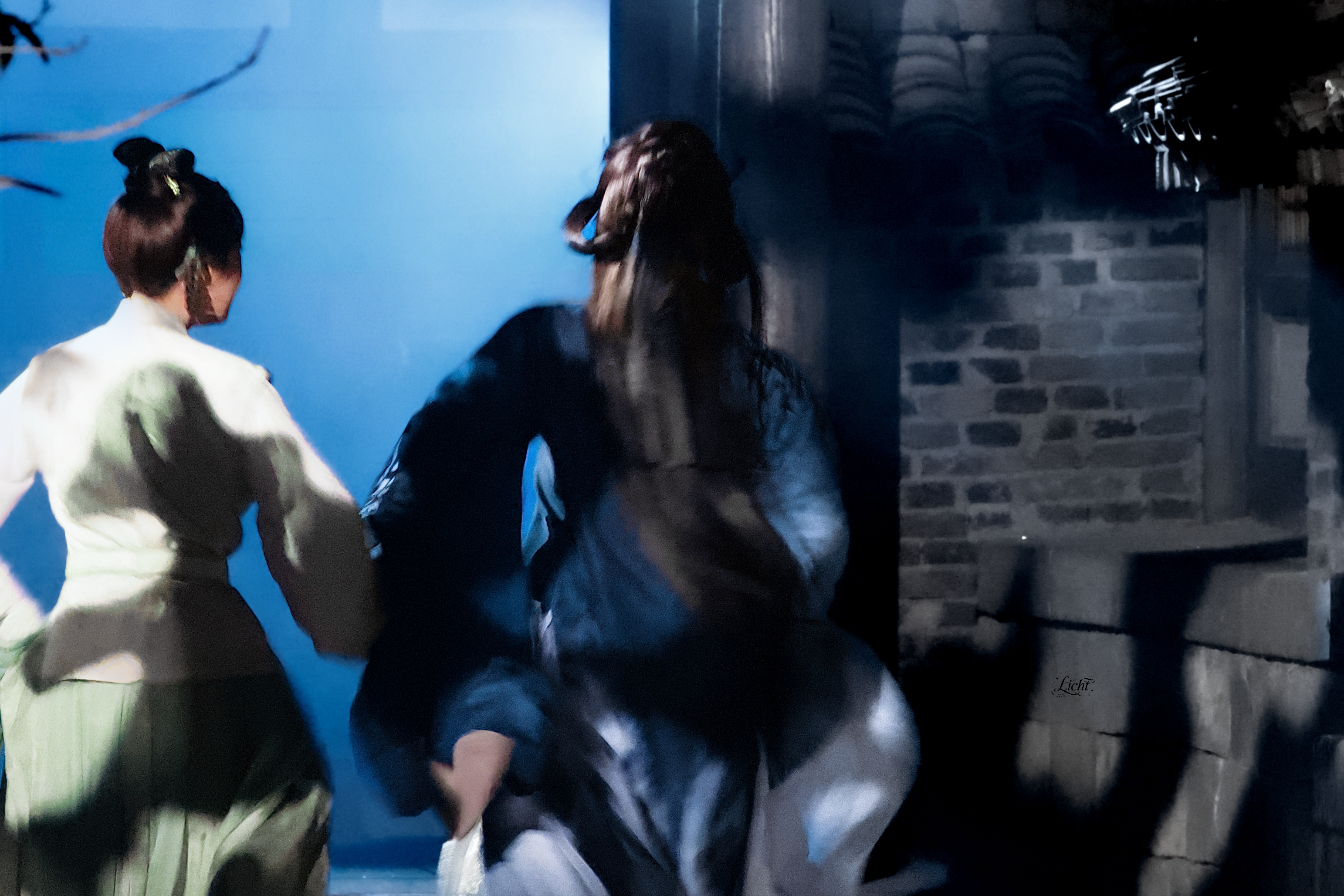 清冷破碎感的神 