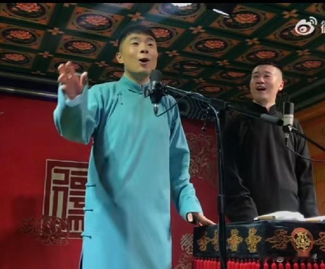 八队队副杨九郎和刚巡演回国的十队队长张九南跑到九队砸场子去了，现场还非常热烈。