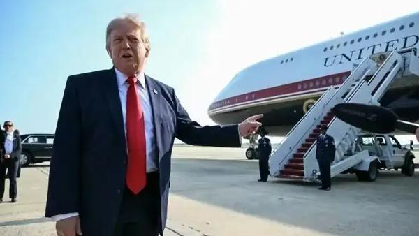 这种绝密信息暴露，直接威胁总统安全，并且影响美国总统形象，难怪特朗普要暴怒

