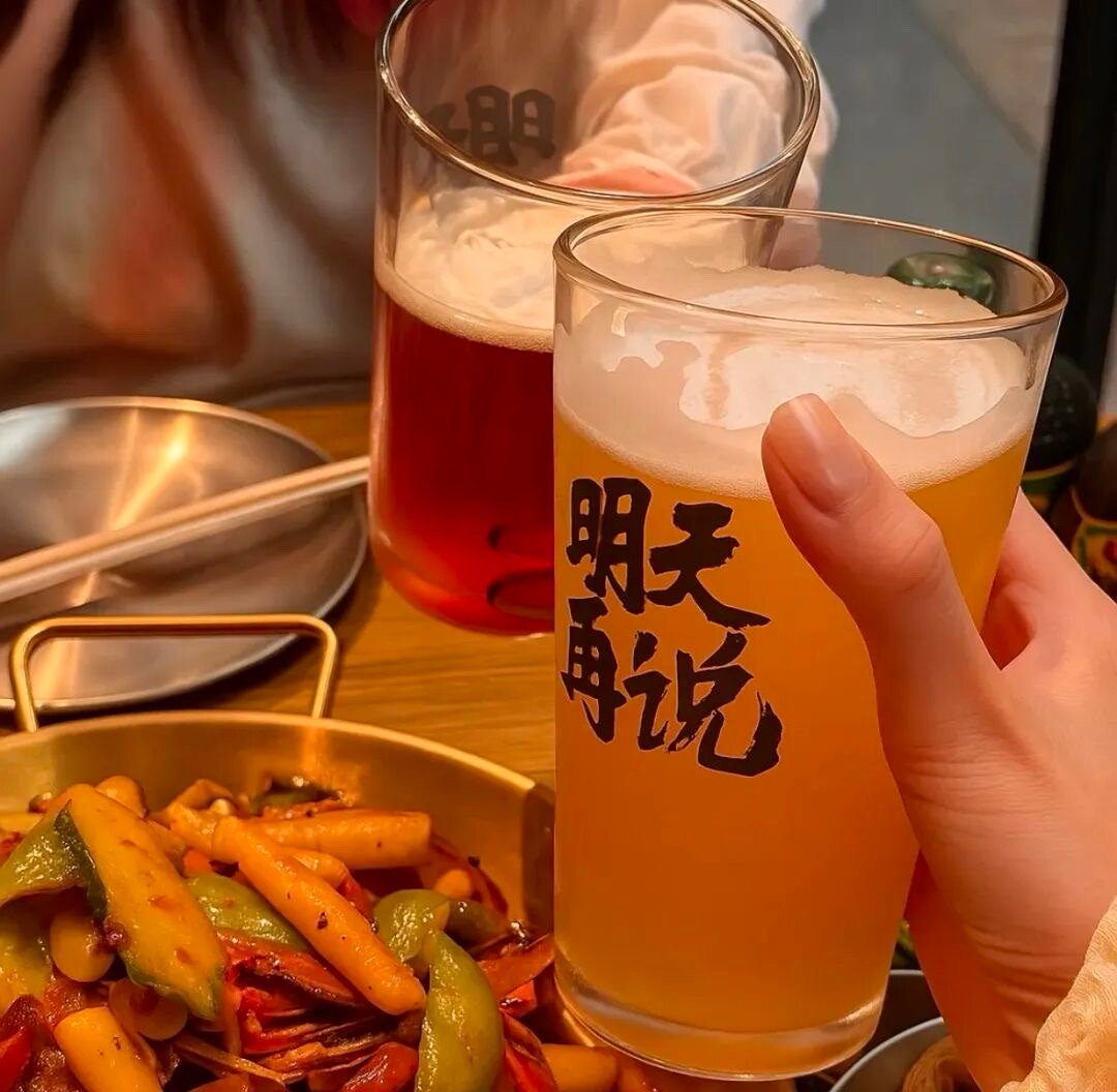 我人生唯一值得我回头的 就是回头看看我一个人走了多远 ​​​