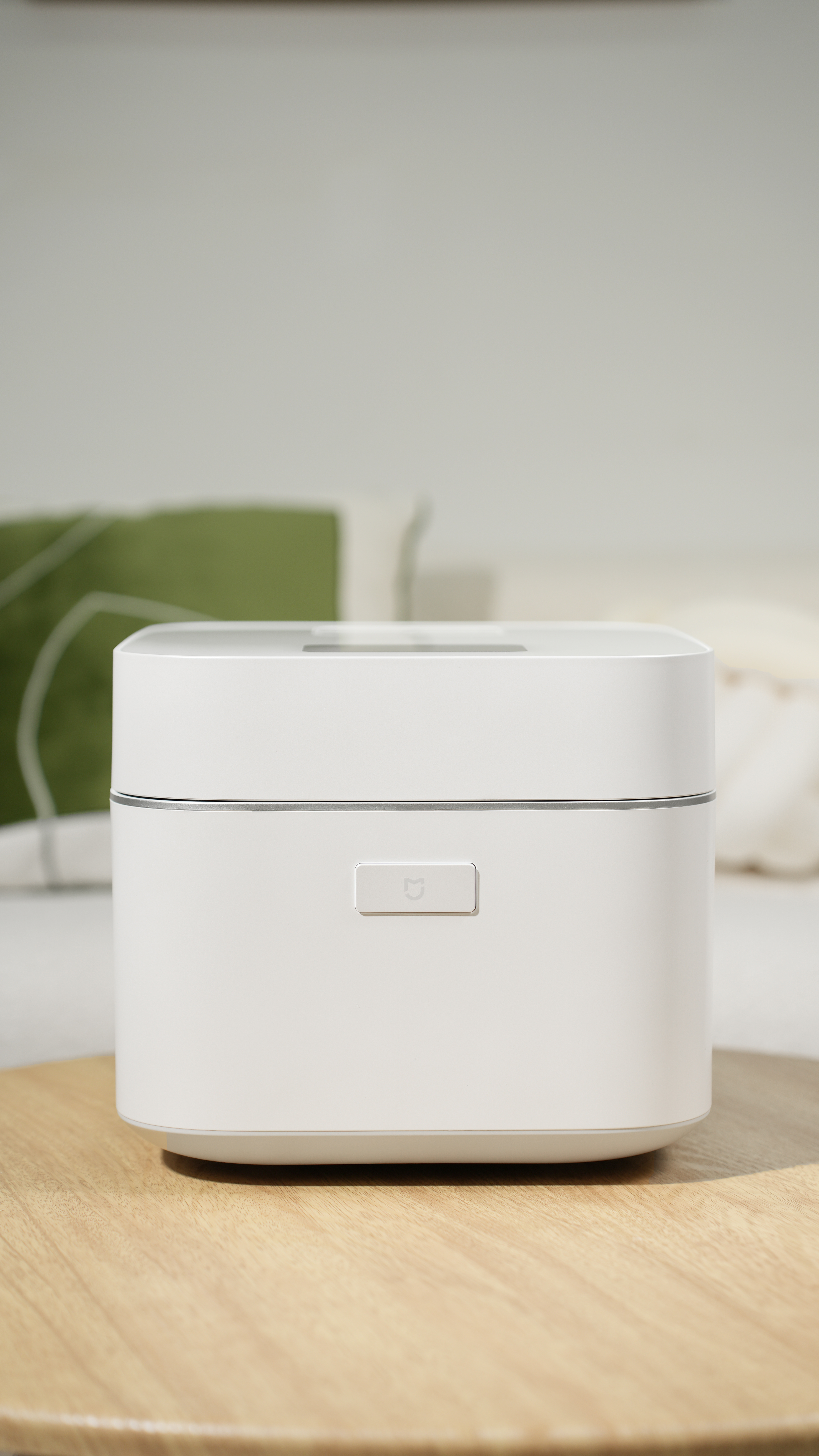 米家智能变压IH电饭煲 4L 米家智能变压IH电饭煲4L 出了白色版本 ，小米的