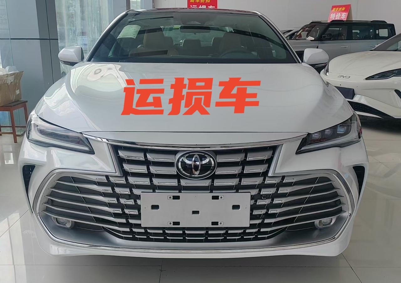 一汽亚洲龙指导价216800珍珠白➕2000、双擎豪华、2.0排量、抬头显示、全