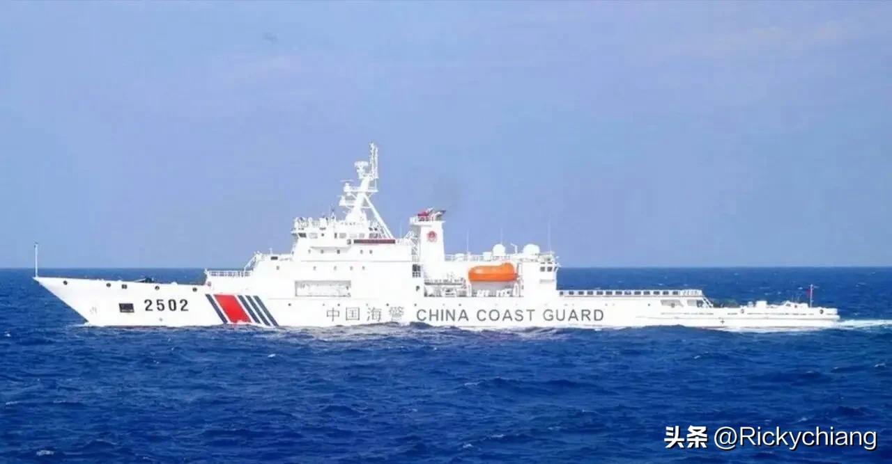 赖清德为首的台独势力恶毒的根源在于一贯“倚外谋独”，这次为换取日菲政治支持，不惜