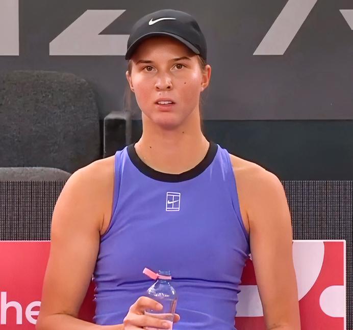 单反青春风暴继续🔥
…
在刚刚结束的林茨500赛女单第二轮中，持外卡参赛的本土