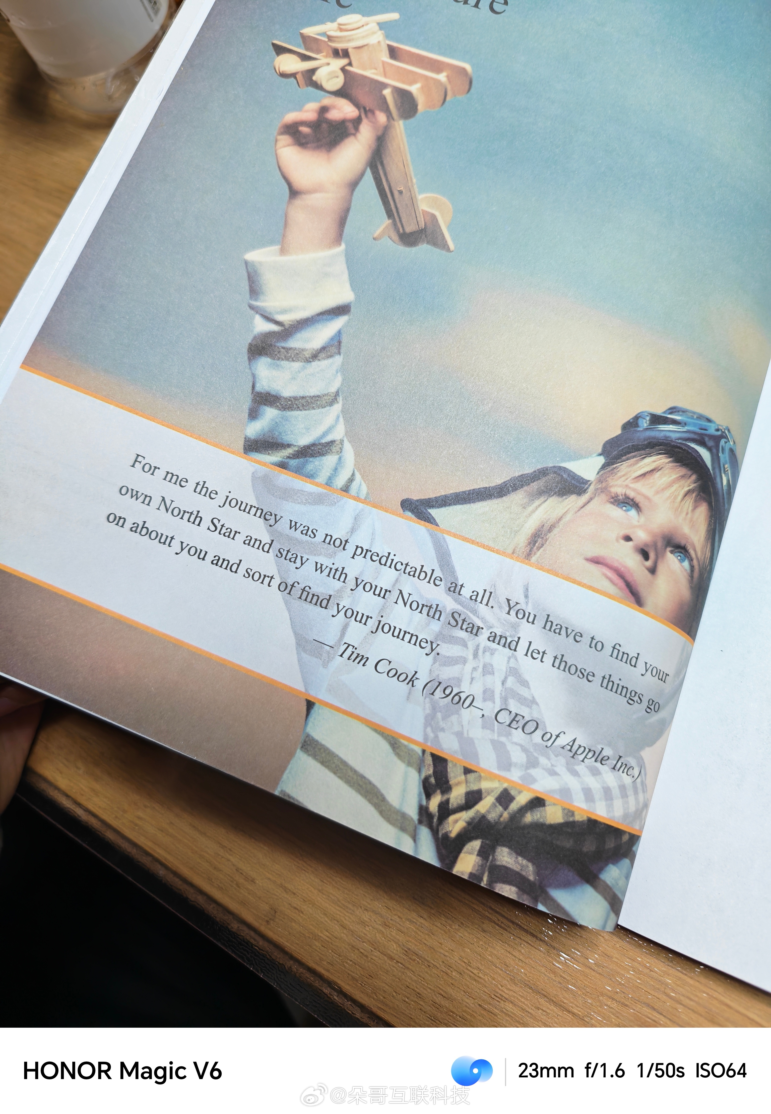 库克也是好起来了上了大学英语听力的教材了来个英专生翻译翻译