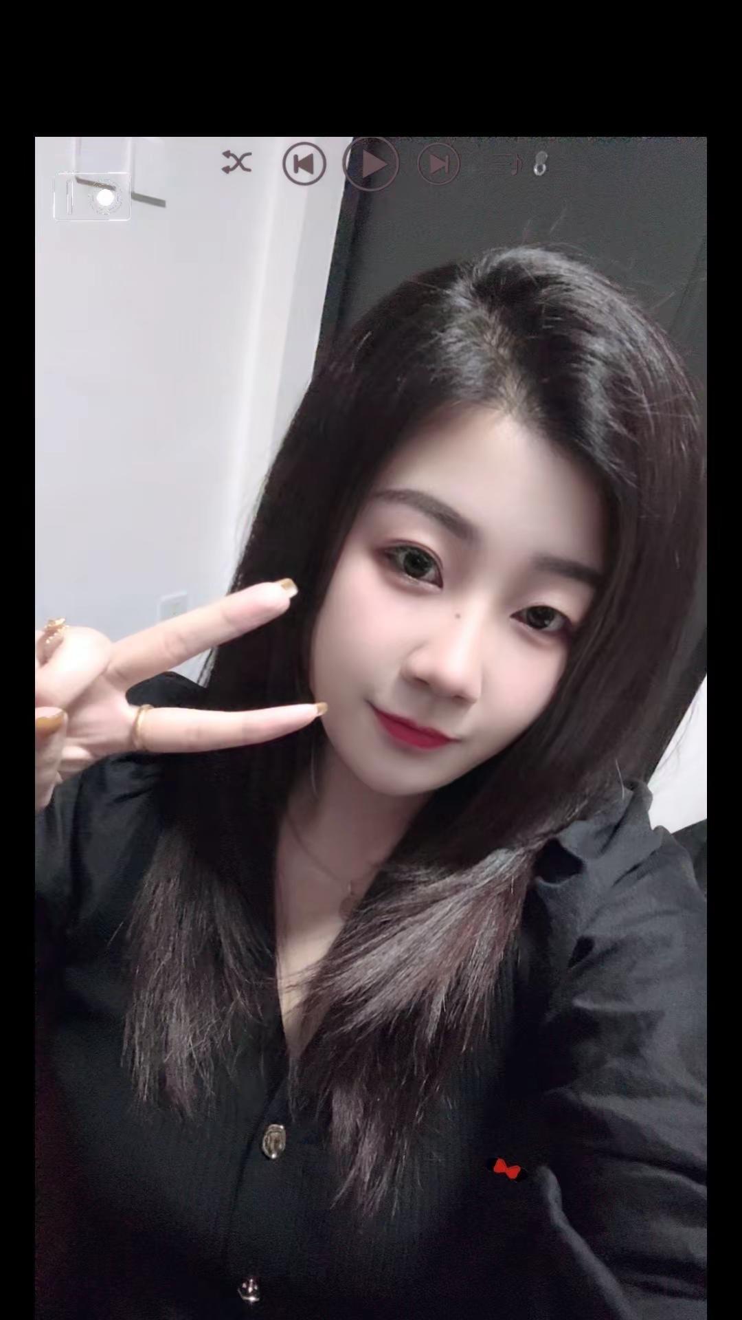 假如你没有了收入，永远无条件给你兜底的人是谁？  我的意思是：我没有……